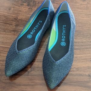 Rothys Points Flat 9.5 - Perfect condition -  blue/green metallic! Gorgeous!